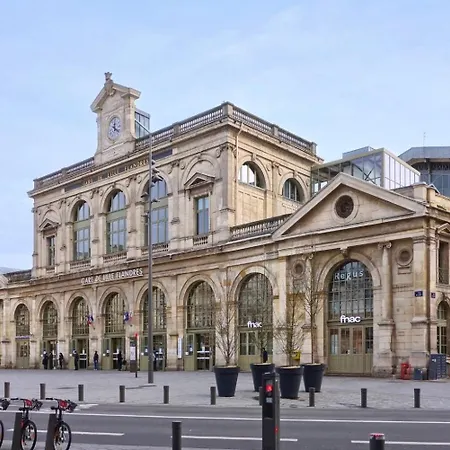 Renovated In Semi-basement & Hypercentre Apartment Lille